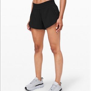 ❖ LULULEMON SHORTS ❖